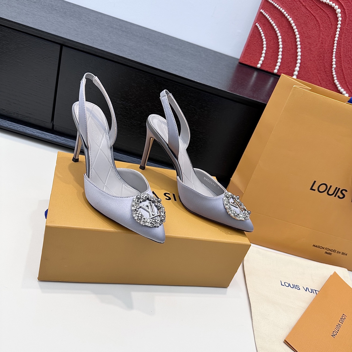 Women's high heels